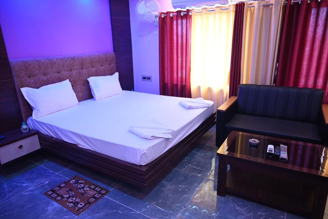 Oyo Tulusi Hotel