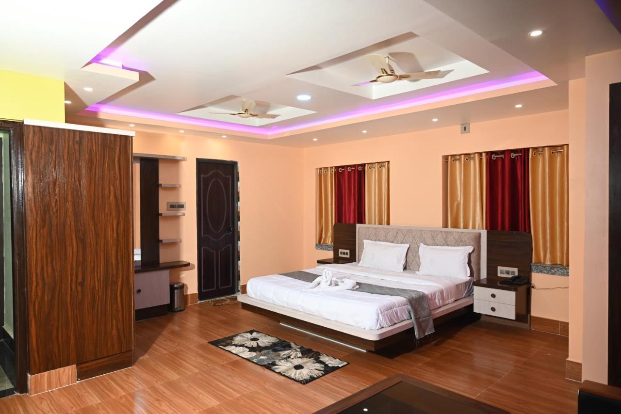 Oyo Tulusi Hotel 3*